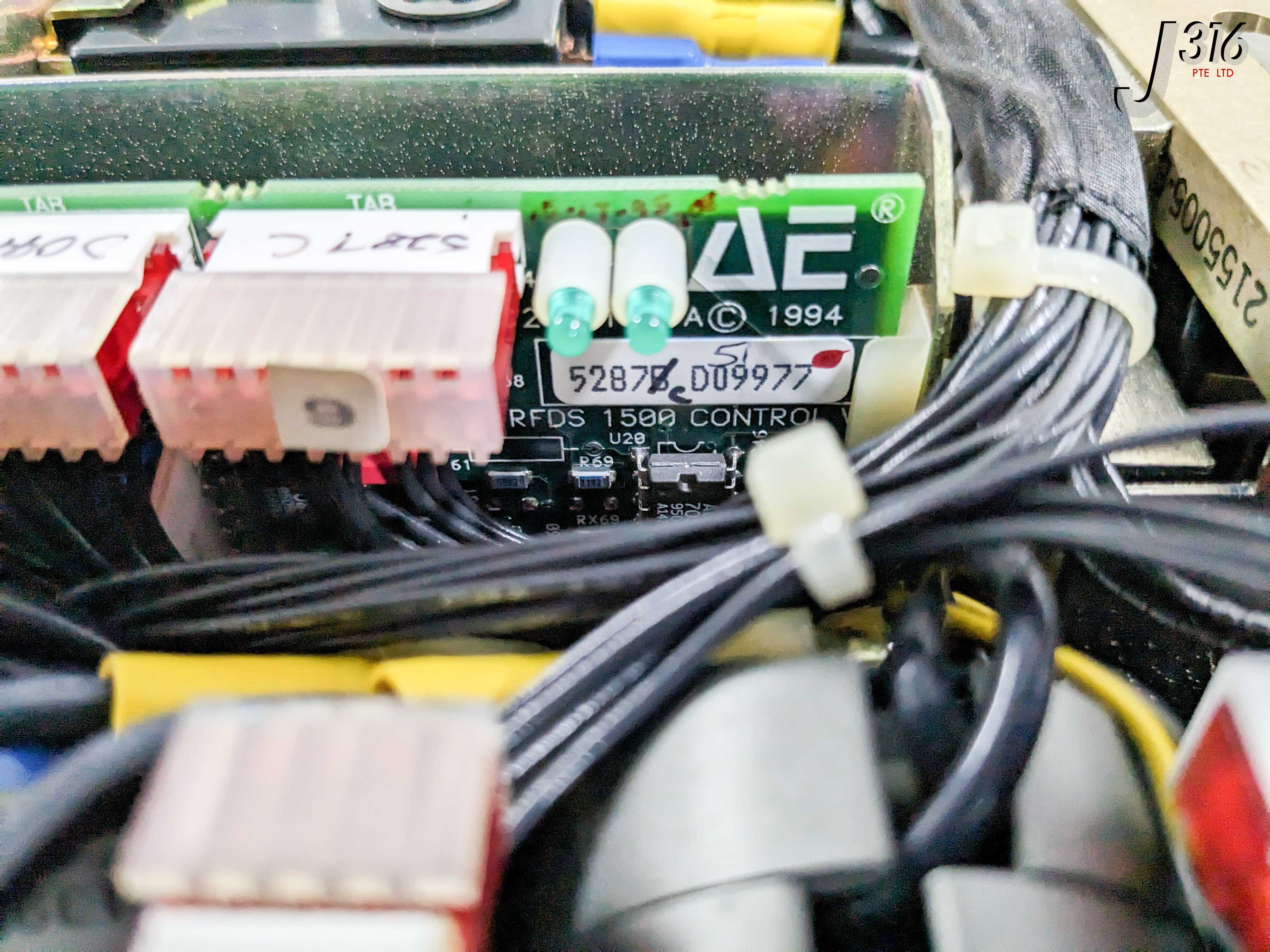 C3907 ADVANCED ENERGY RF GENERATOR RFG 3000 (WORKING) 3155038-000F